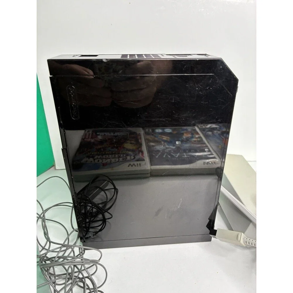Nintendo Wii Console Bundle Black w/ Cords & 4 Games Tested RVL-001 / Gamecube